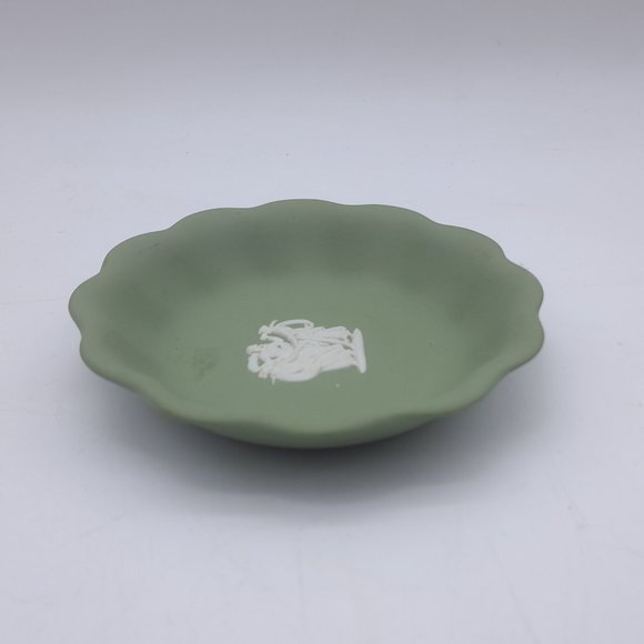 Green Jasperware Ashtray by Wedgwood - Picture 6 of 10